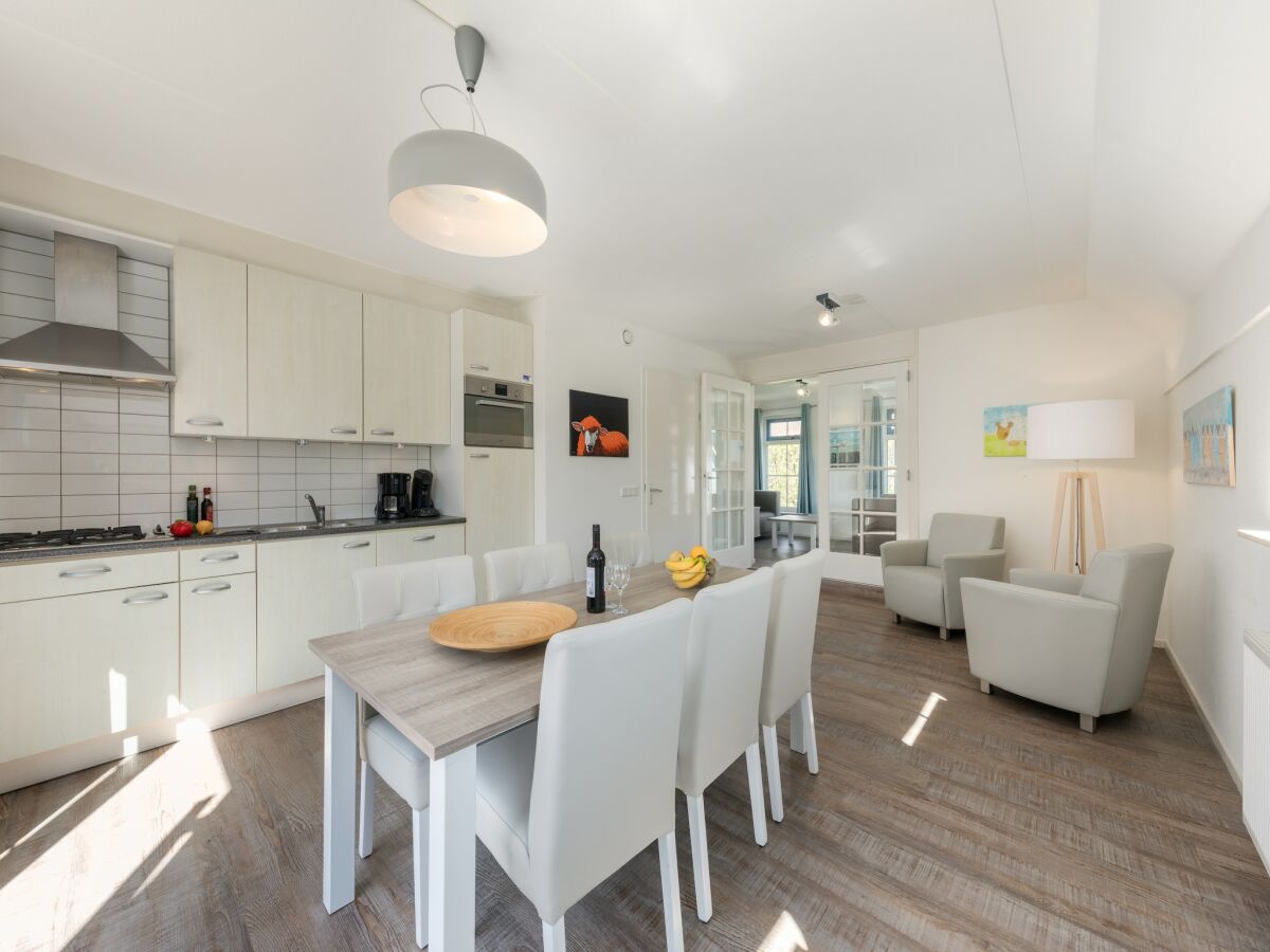 Holiday park Spacious Farmhouse Near Beach - Features photo 3