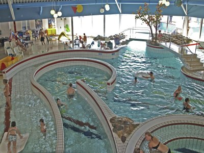 Holiday park Spacious Farmhouse Near Beach - Outdoor photo 35