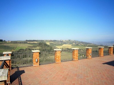Holiday park Wine Tastings, Hills and Tuscan home - Outdoor photo 2