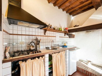 Holiday park Wine Tastings, Hills and Tuscan home - Features photo 23