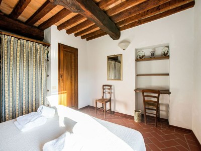 Holiday park Wine Tastings, Hills and Tuscan home - Features photo 29