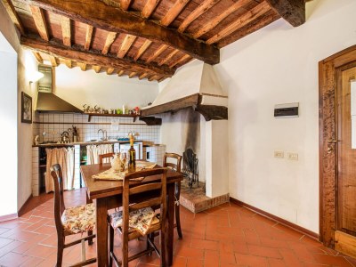 Holiday park Wine Tastings, Hills and Tuscan home - Features photo 35