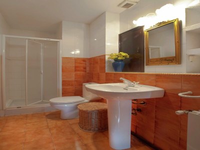 Holiday park Hütte in Subirats mit Pool & Weinbergen - Features photo 12