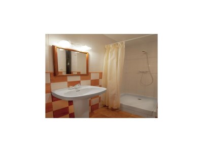 Holiday park Hütte in Subirats mit Pool & Weinbergen - Features photo 17