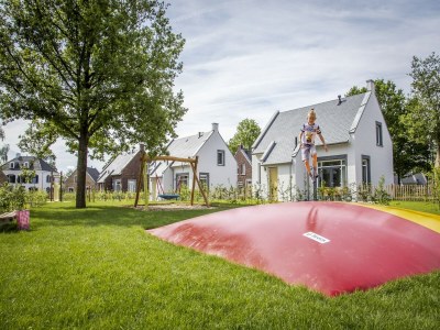 Holiday park Kids' Villa in Maastricht with Sauna & Bubble Bath - Outdoor photo 3