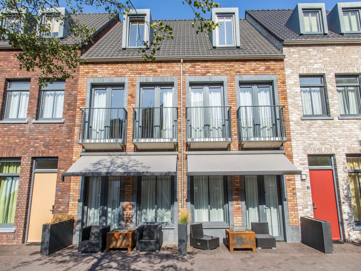 Holiday park Modern Retreat in Maastricht - Outdoor photo 3