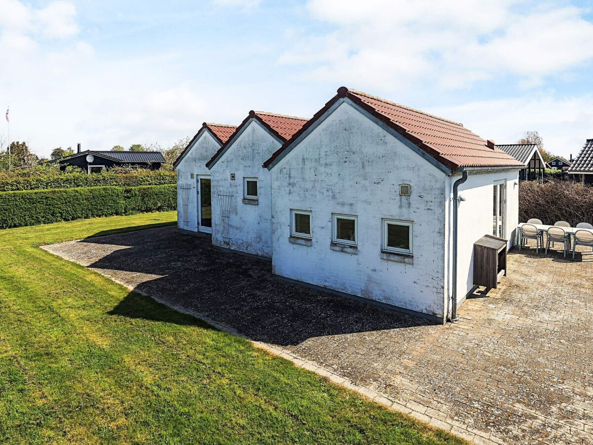 Holiday house 6 Personen Ferienhaus in Karrebæksminde - Outdoor photo 2