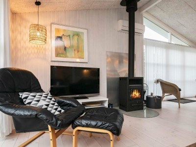 Holiday house Gemutliches Kustenhaus in Blokhus-By Traum - Outdoor photo 11