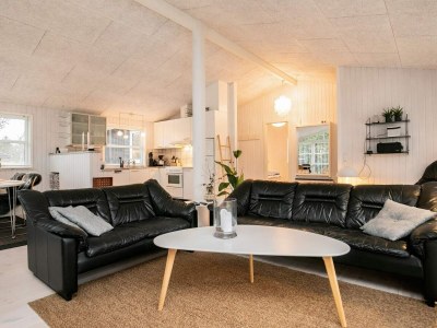 Holiday house Gemutliches Kustenhaus in Blokhus-By Traum - Outdoor photo 24