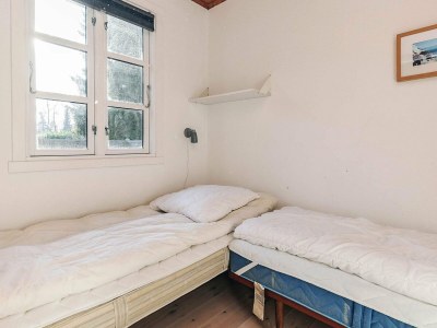 Holiday house 6 person holiday home in Væggerløse - Outdoor photo 3