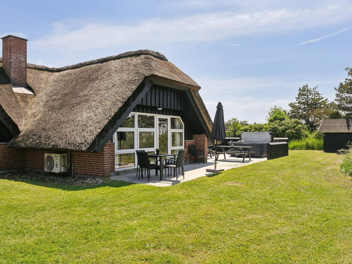 Holiday house Ruhiger Strand-Ruckzug -- By Traum Ferienwohnungen - Outdoor photo 5