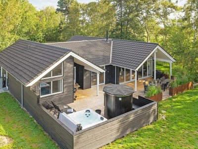 Holiday house 14 person holiday home in Væggerløse - Outdoor photo 2