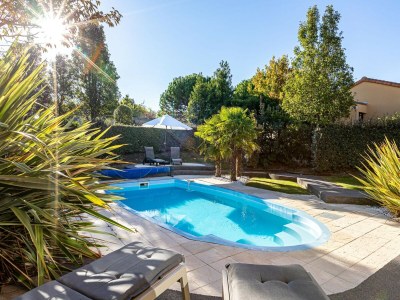 Holiday park Villa in France with Private Heated Pool - Outdoor photo 3