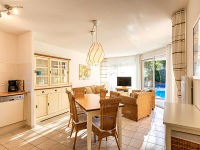 Holiday park Villa in France with Private Heated Pool - Features photo 18