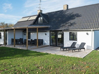 Holiday house Cozy Vacation home with hot tub - Outdoor photo 10