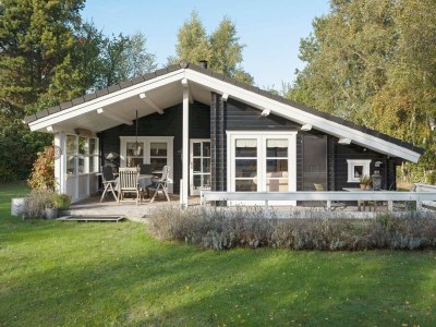 Holiday house 6 Personen Ferienhaus in Væggerløse-By Traum - Holiday house