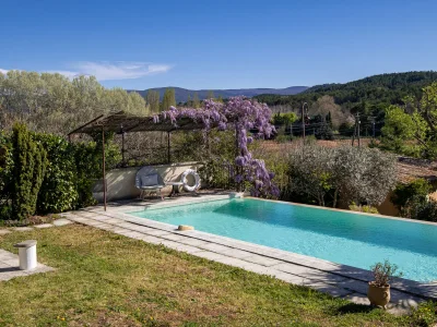 Villa Holiday Villa with Infinity Pool - 913 GAR in Gargas - Villa