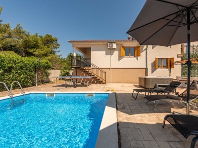Holiday house Holiday house Tina with jacuzzi and pool - Outdoor photo 6