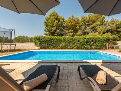Holiday house Holiday house Tina with jacuzzi and pool - Outdoor photo 8