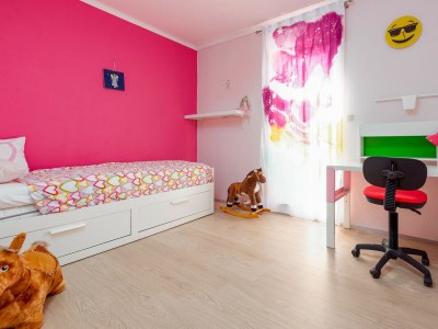 Holiday house Holiday house Tina with jacuzzi and pool - Features photo 44