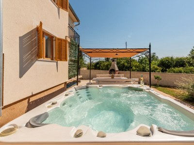 Holiday house Holiday house Tina with jacuzzi and pool - Outdoor photo 52