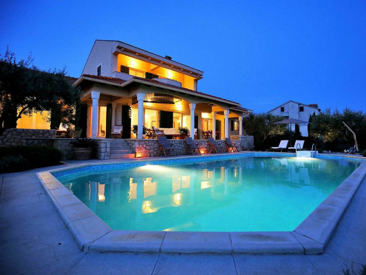 Villa Magnificent Villa Clara with big pool