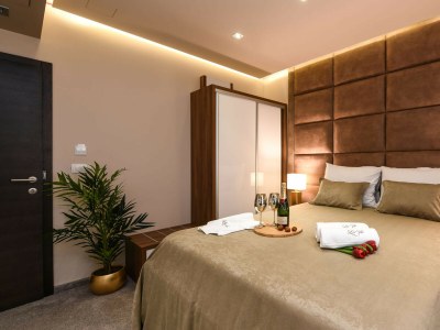 Villa Rooftop heated pool Villa Jelena - Features photo 28