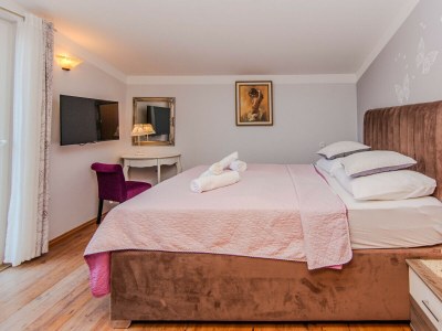 Villa Rustical Villa VERDE with pool - Features photo 39