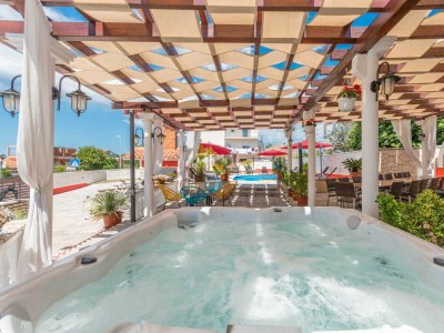 Villa XXXL Villa Ancora with heated pool - Outdoor photo 8