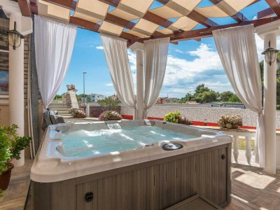 Villa XXXL Villa Ancora with heated pool - Outdoor photo 9