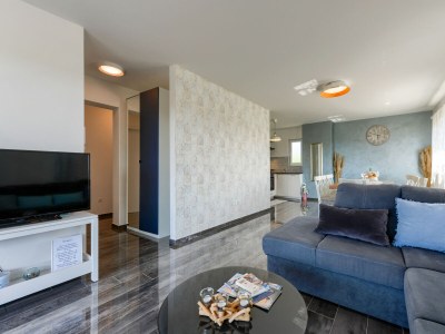 Villa Villa Azzurro with jacuzzi and pool - Features photo 38