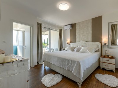 Villa Villa Azzurro with jacuzzi and pool - Features photo 74