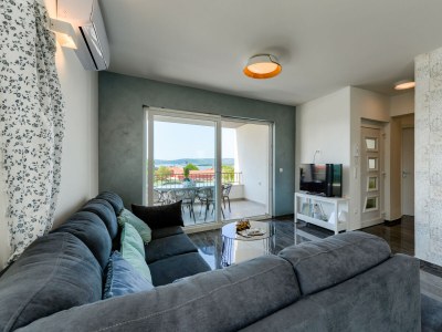 Villa Villa Azzurro with jacuzzi and pool - Features photo 98