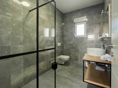 Villa Ela with heated pool - Features photo 34