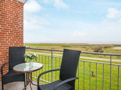 Holiday house 6 person holiday home in Højer-By Traum - Outdoor photo 12