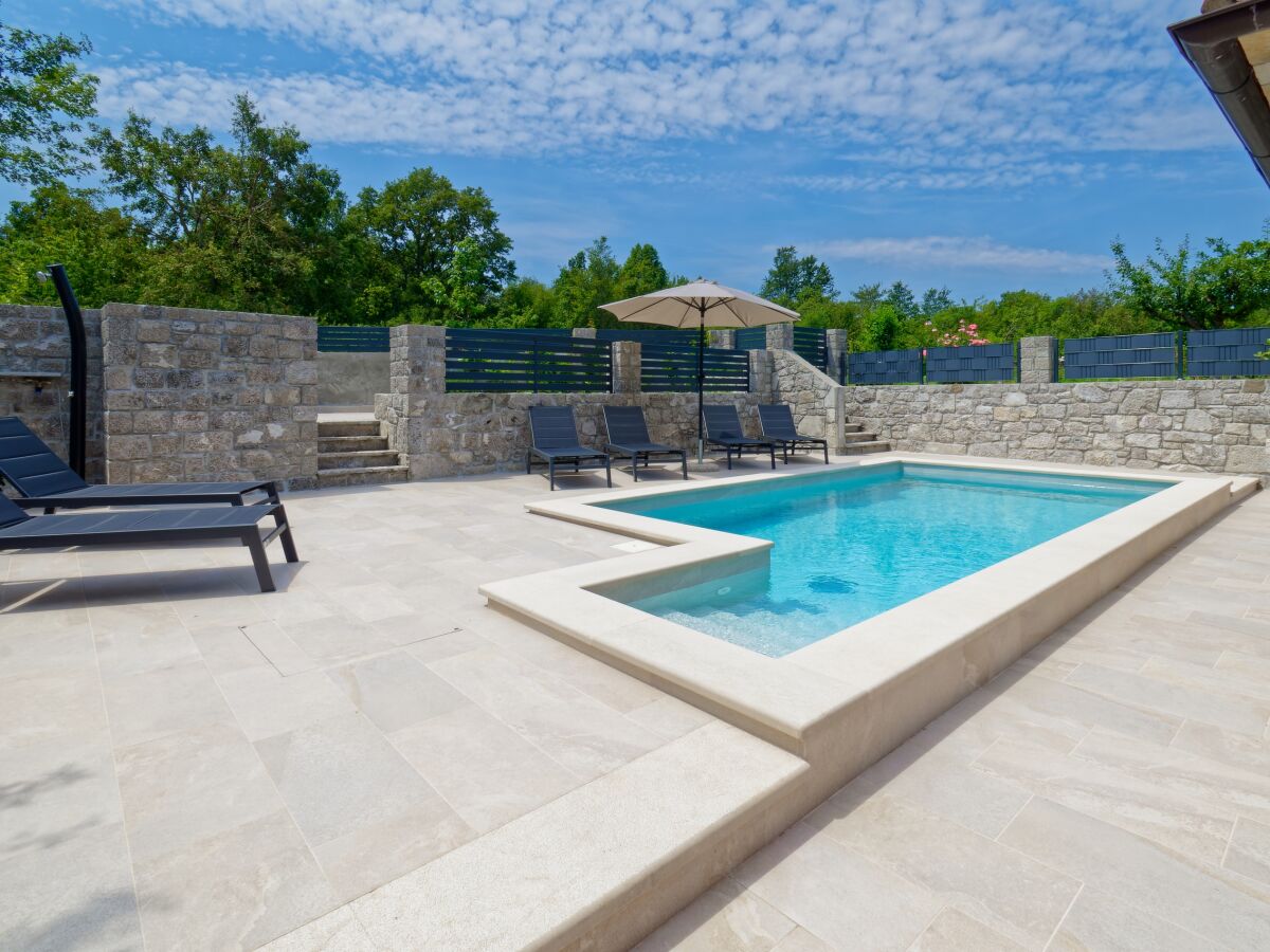 Holiday house Pahari - Outdoor photo 4