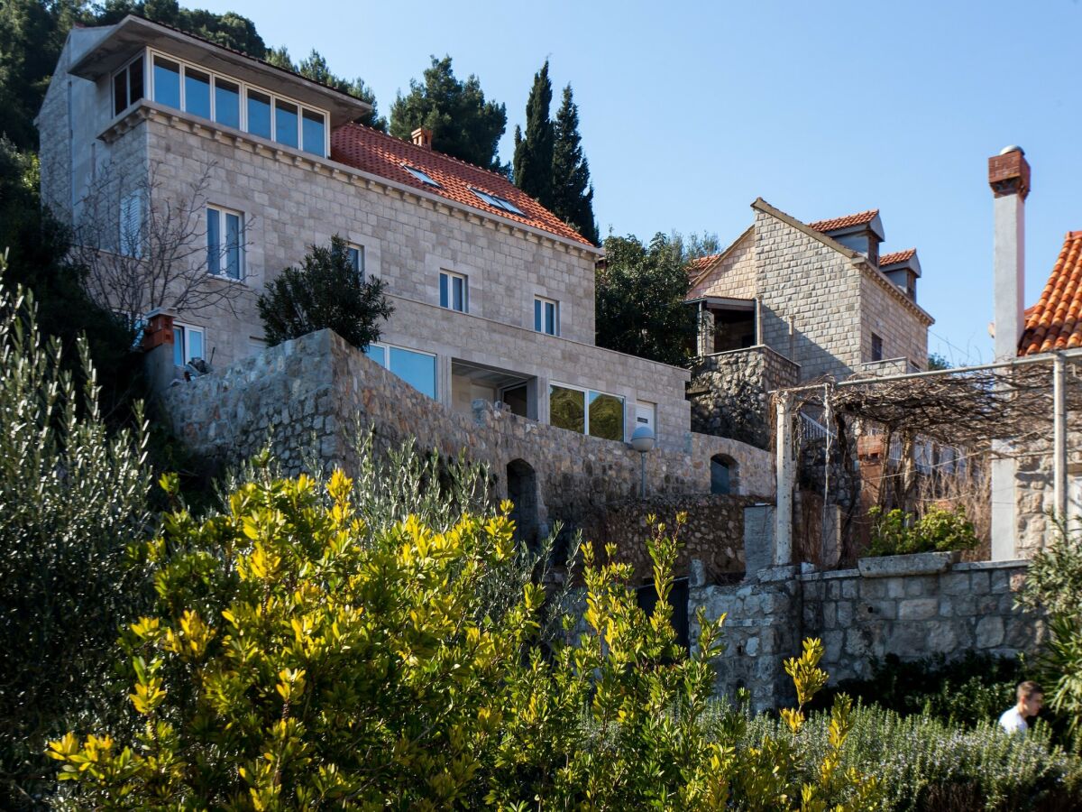 Apartment Mali Skoj Apartment - Two-Bedroom Apartment with Sea View