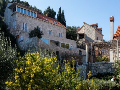 Apartment Mali Skoj Apartment - Two-Bedroom Apartment with Sea View in Šipan - Apartment