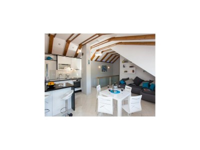 Apartment Mali Skoj Apartment - Two-Bedroom Apartment with Sea View - Features photo 11