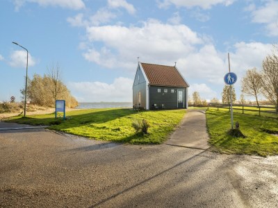 House boat Beautiful houseboat  with shared pool - Environment photo 32