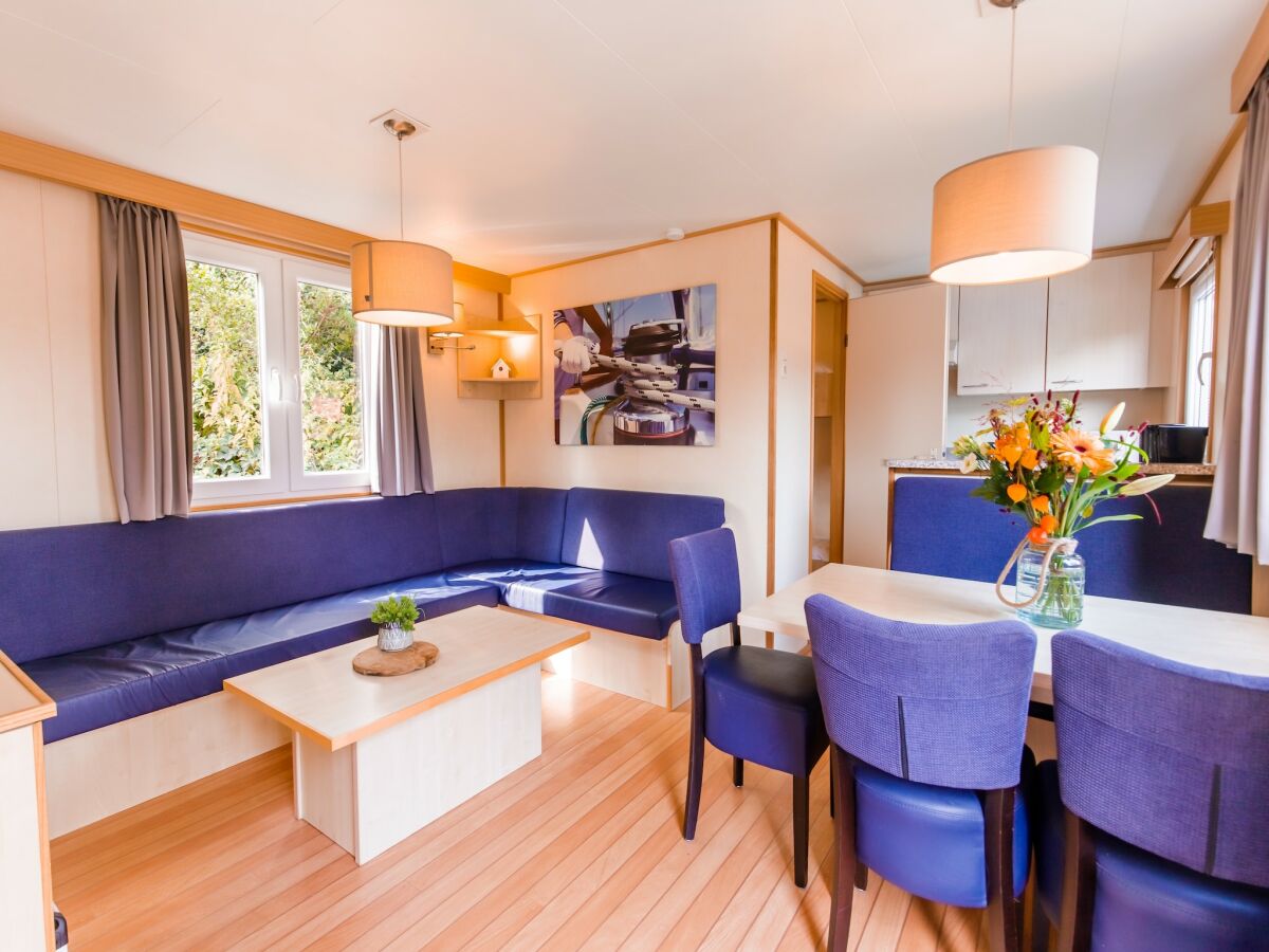 Holiday park Chalet in Leukermeer by the Waterside