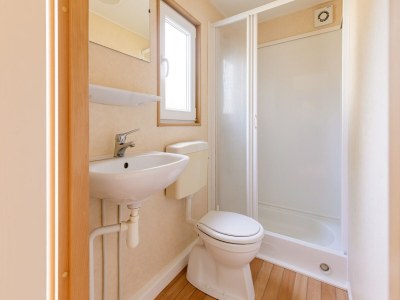 Holiday park Chalet in Leukermeer by the Waterside - Features photo 17