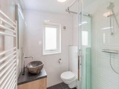 Holiday park Chalet in Duisburg with Beach and Harbor Views - Features photo 23