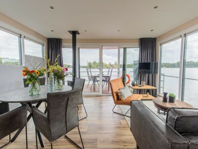 Holiday park Houseboat in Netherlands near Holiday Park - Features photo 12