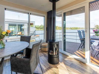 Holiday park Houseboat in Netherlands near Holiday Park - Features photo 13