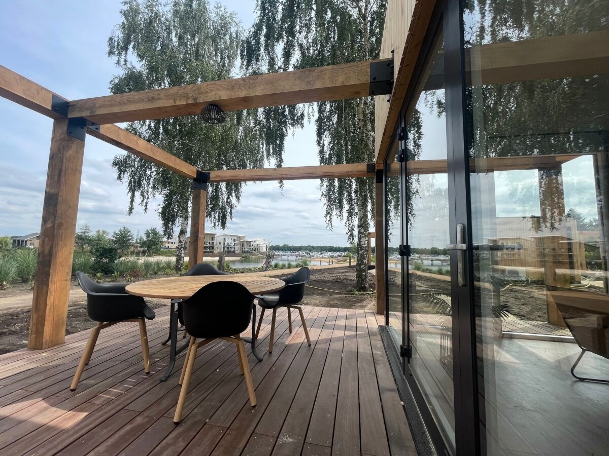 Holiday park Lodge in Well mit Seeblick für 4 Von Belvilla - Outdoor photo 4