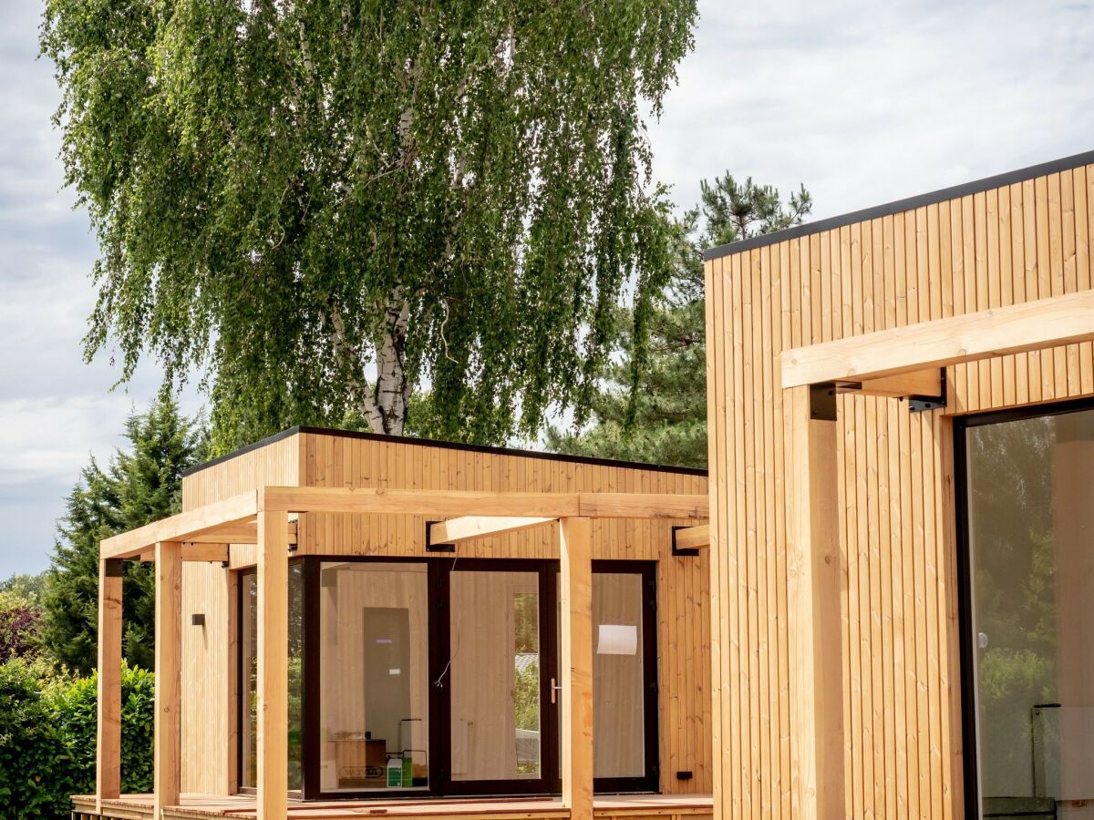 Holiday park Lodge by Rhine with Stunning Water Views