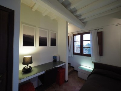 Apartment Pretty Apartment near San Gimignano - Features photo 27