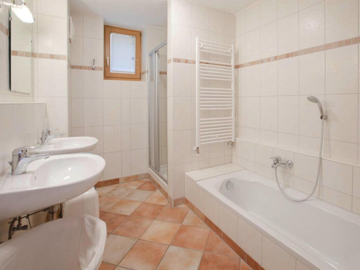 Apartment Chalet in Hohe Tauern with Panoramic Views - Features photo 5