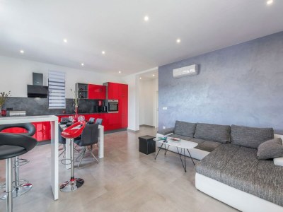 Holiday house Villa in Novigrad mit Pool und Strandnähe - Features photo 16